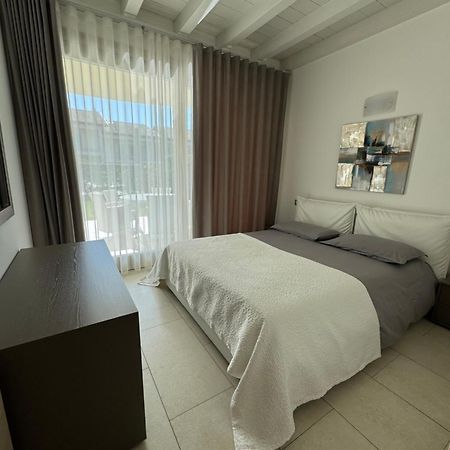De Luxe Apartments Eden Sirmione Exteriör bild