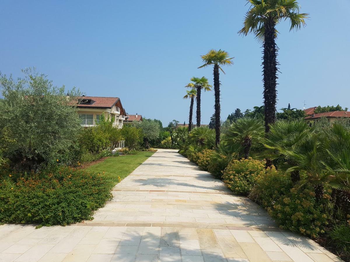 De Luxe Apartments Eden Sirmione Exteriör bild
