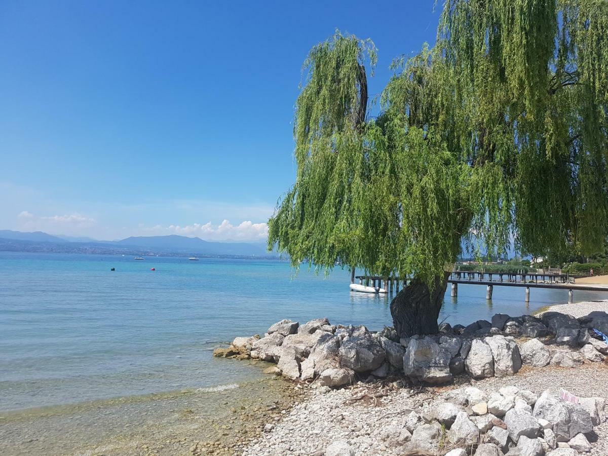 De Luxe Apartments Eden Sirmione Exteriör bild